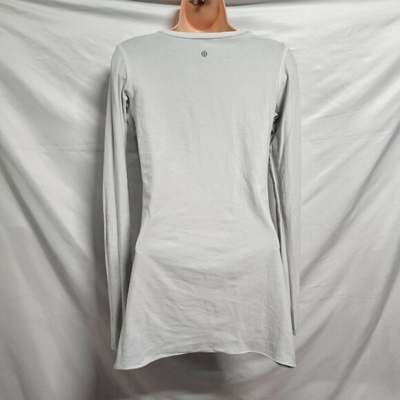 Lululemon Athletica Every Yogi Long Sleeve Top Women Size 8 Blue/White - Picture 10 of 15